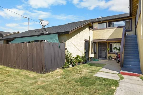 Santa Ana, CA 92707,1023 W Central Avenue