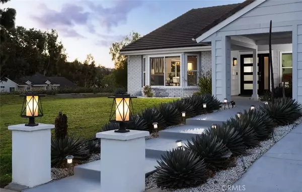 Anaheim Hills, CA 92807,399 S Smokeridge Terrace