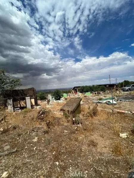 2760 Snow Line, Pinon Hills, CA 92372