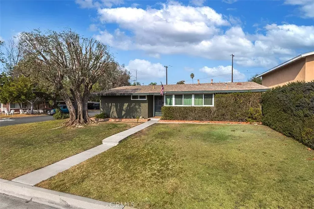 La Mirada, CA 90638,15027 Badlona Drive