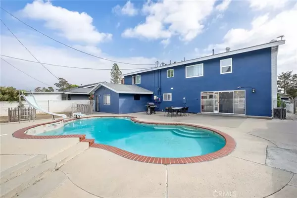 Placentia, CA 92870,639 Royal Stewart