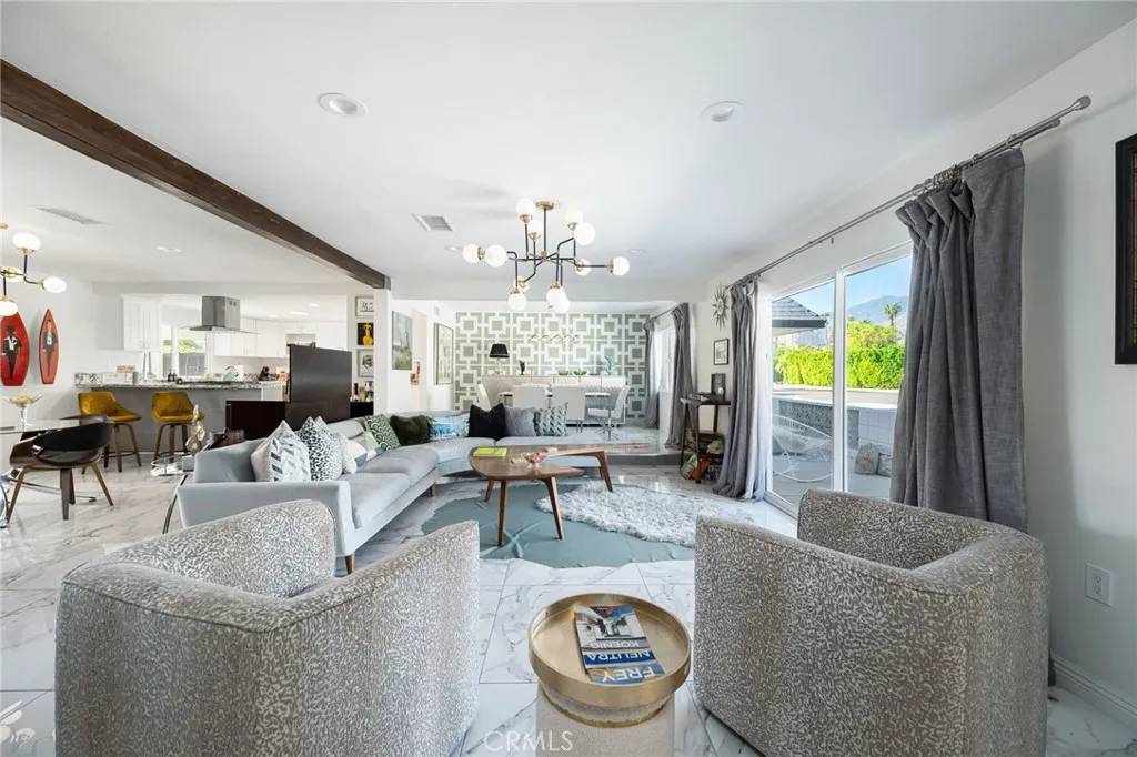 1190 S Calle Marcus, Palm Springs, CA 92264