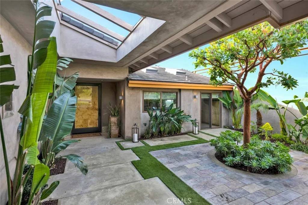 Newport Beach, CA 92660,51 Harbor Ridge Drive #89