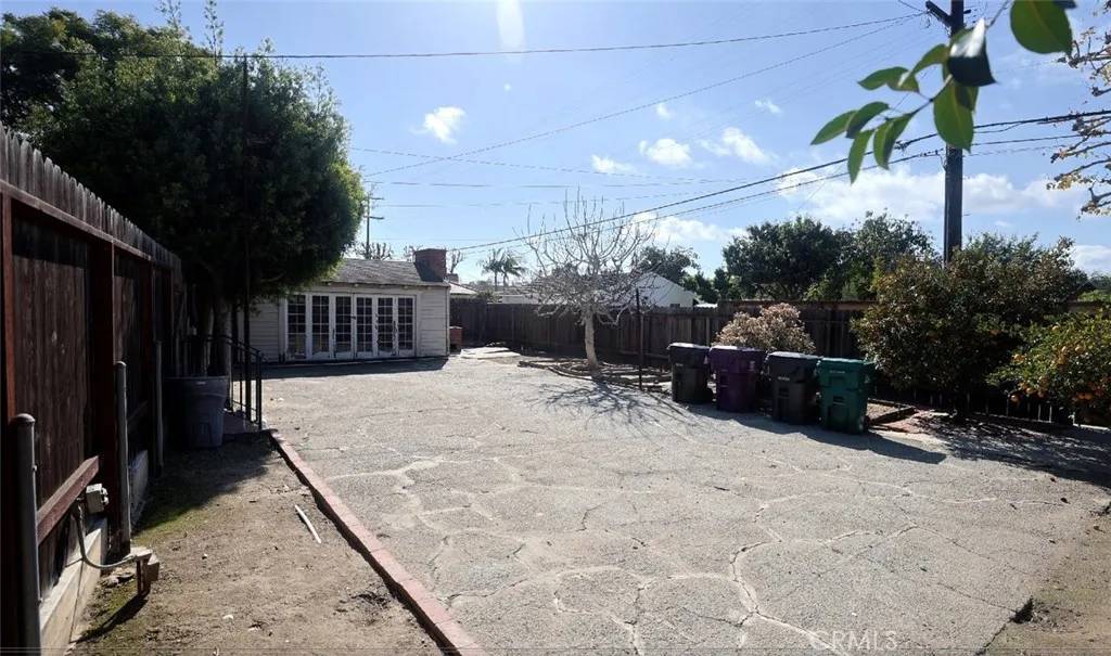 Long Beach, CA 90807,3939 Pacific Avenue