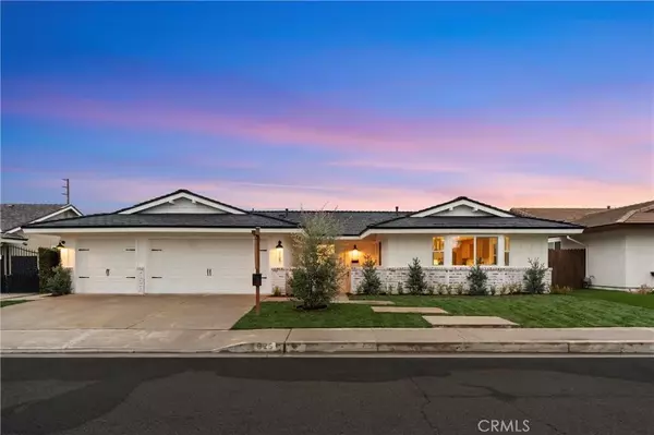 925 E La Veta Avenue, Orange, CA 92866