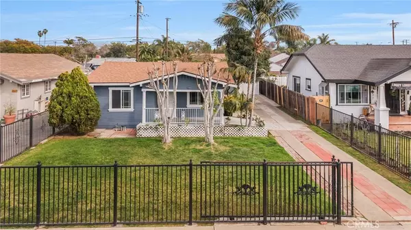 1103 Hickory, Santa Ana, CA 92701