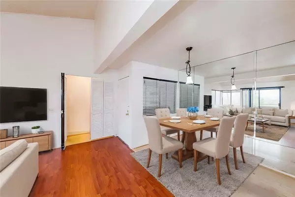 Diamond Bar, CA 91765,22741 Lakeway Drive #368