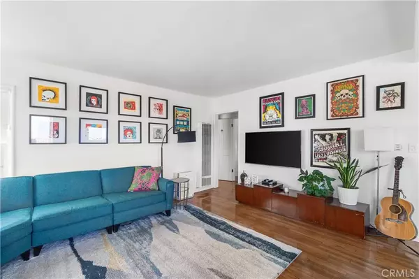 Redondo Beach, CA 90277,526 S Helberta Avenue