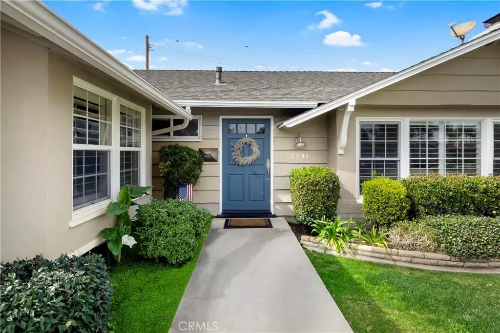 Rossmoor, CA 90720,12041 Montecito Road