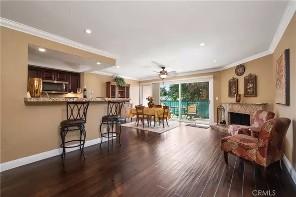 Signal Hill, CA 90755,2268 Rose Avenue #3