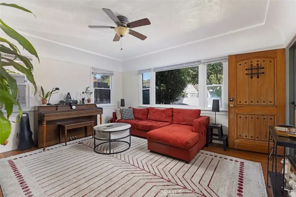 Long Beach, CA 90806,216 W 23rd Street