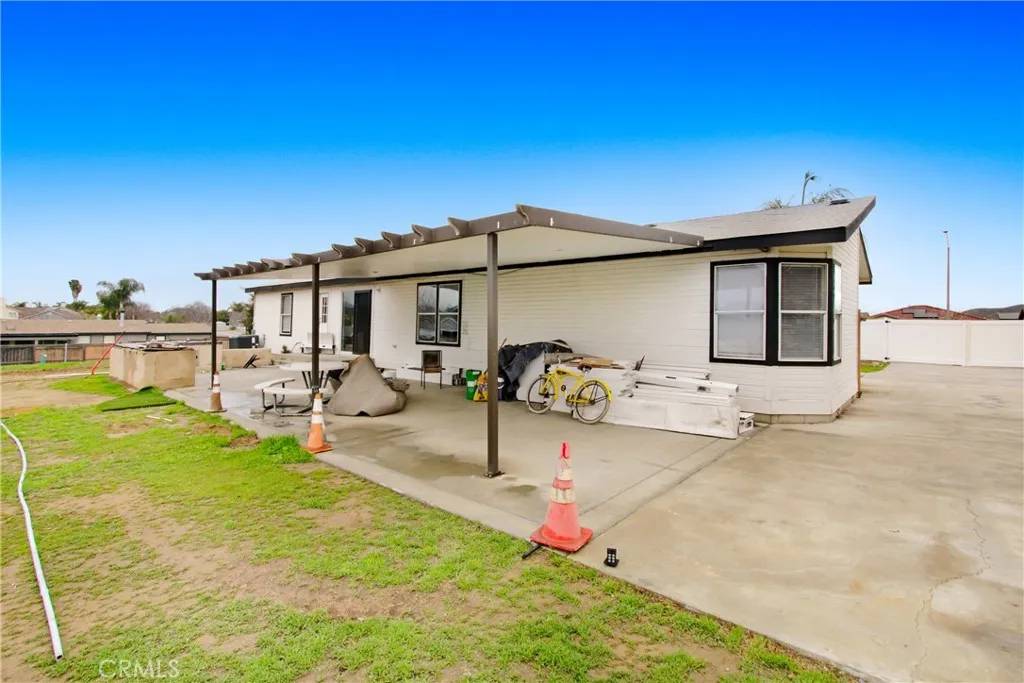 Menifee, CA 92584,27321 La Piedra Road