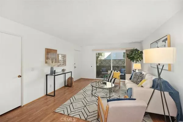 Lake Forest, CA 92630,23300 Orange #5