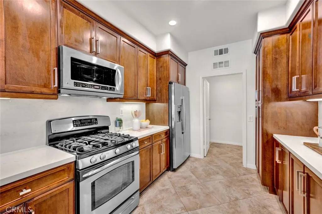 Tustin, CA 92782,1442 Valencia Avenue
