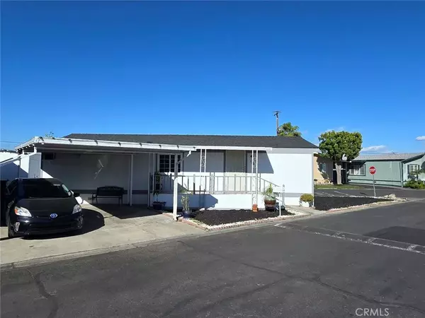 315 Putter, Santa Ana, CA 92703