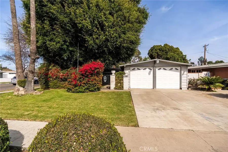 2381 W Transit Avenue, Anaheim, CA 92804