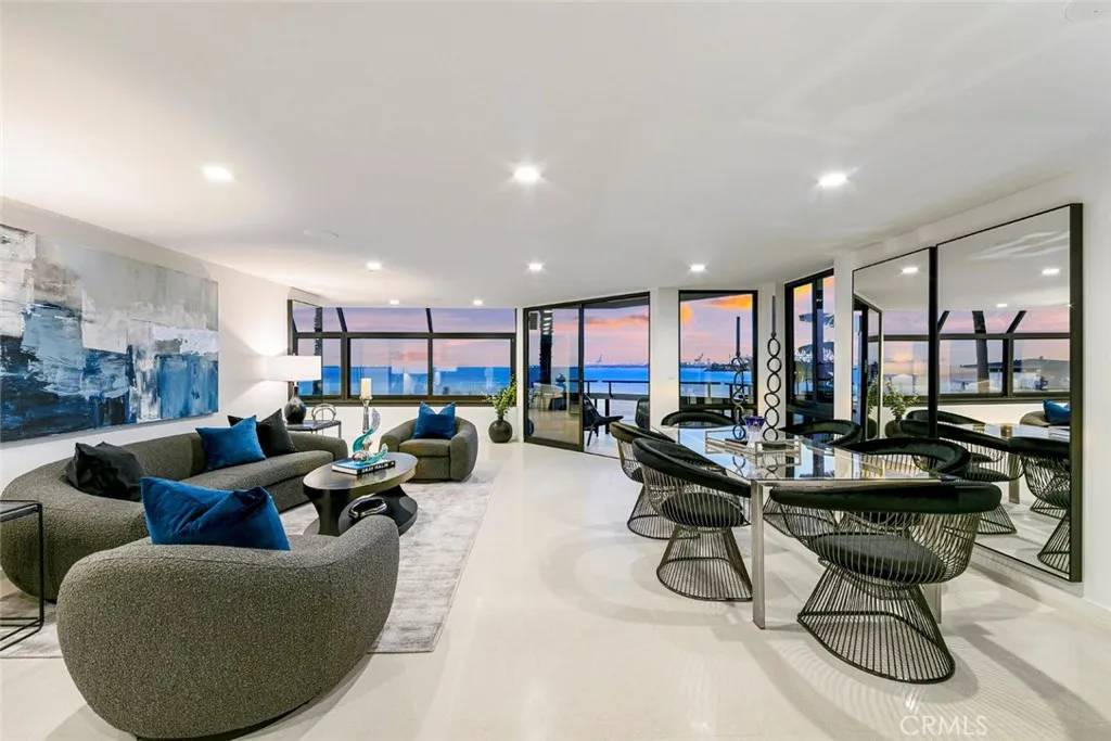1310 E Ocean Boulevard #14, Long Beach, CA 90802