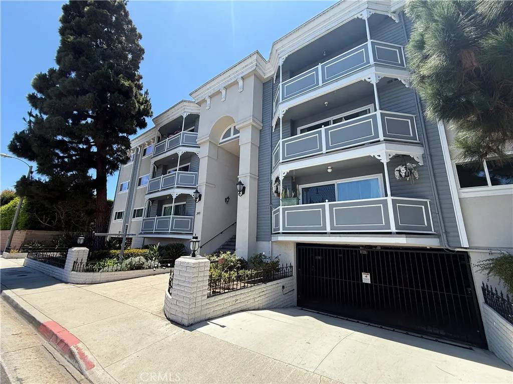 2411 Prospect Avenue #212, Hermosa Beach, CA 90254