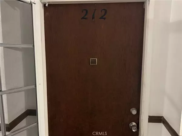 Hermosa Beach, CA 90254,2411 Prospect Avenue #212