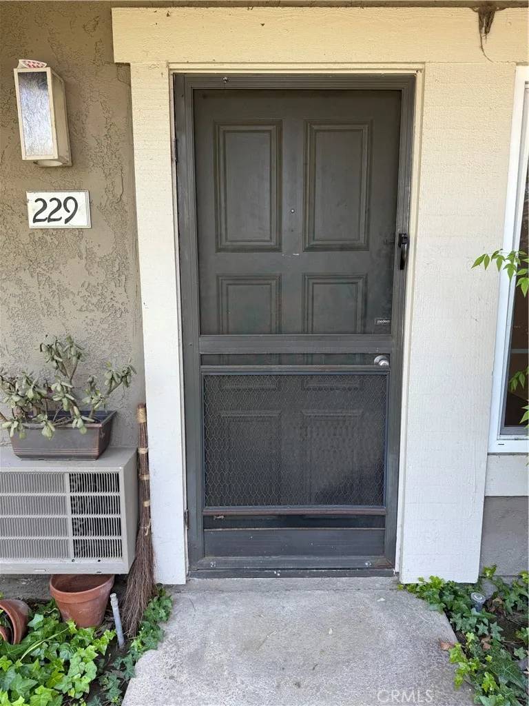 229 Springview,  Irvine,  CA 92620