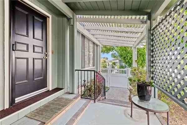Irvine, CA 92620,5200 Irvine Boulevard #156