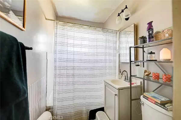 Anaheim, CA 92804,708 S Westvale Drive