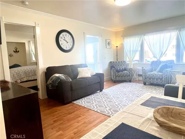 Newport Beach, CA 92661,419 E Bay Avenue