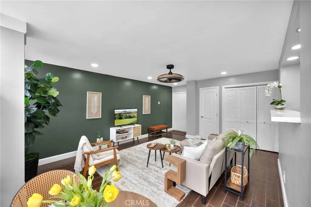 Long Beach, CA 90802,100 Atlantic Avenue #205