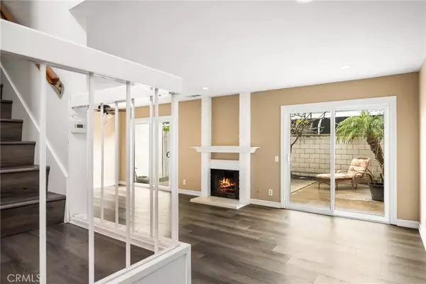 Santa Ana, CA 92703,4614 W 5th Street #5