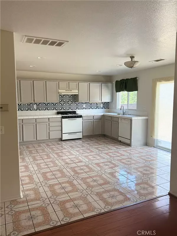 Moreno Valley, CA 92555,28764 Avalon Avenue
