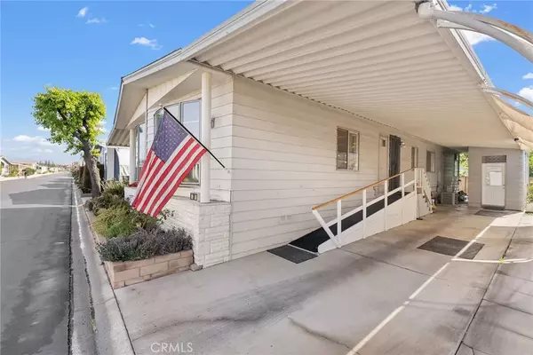 Lake Forest, CA 92630,24701 Raymond #34