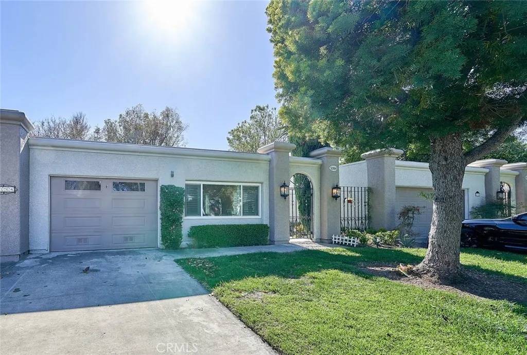 5394 Paseo Del Lago West #B, Laguna Woods, CA 92637