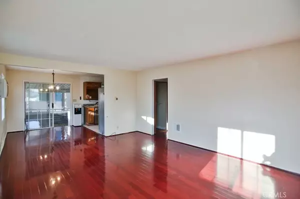 Cypress, CA 90630,5981 Lemon Avenue