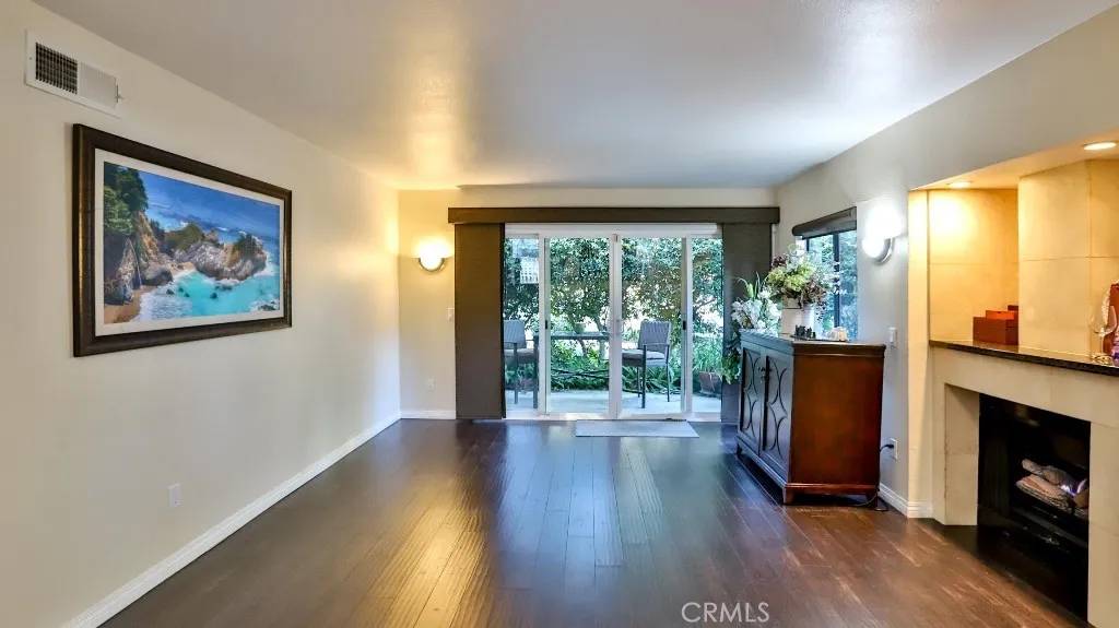 Costa Mesa, CA 92626,860 Village #69