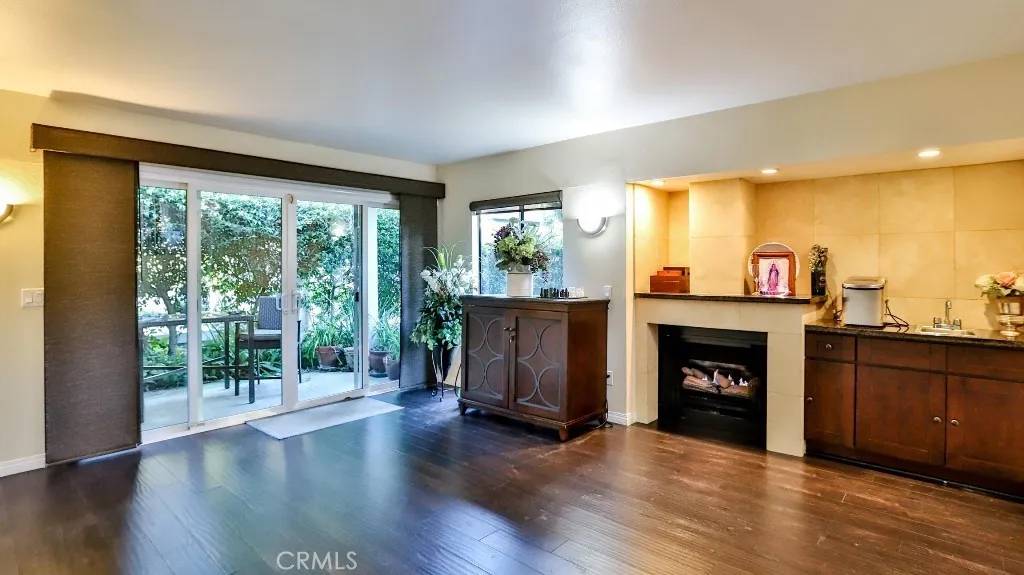 Costa Mesa, CA 92626,860 Village #69