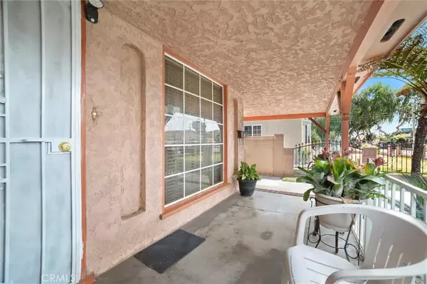 South Gate, CA 90280,10128 Jackson Avenue