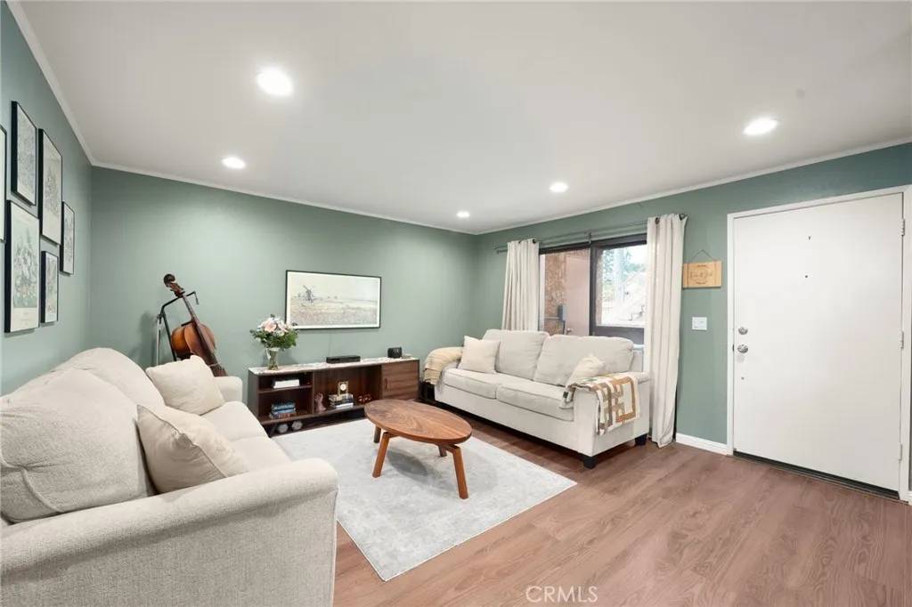 Long Beach, CA 90815,4161 Hathaway Avenue #46