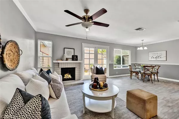 Irvine, CA 92604,14 Snowberry #27