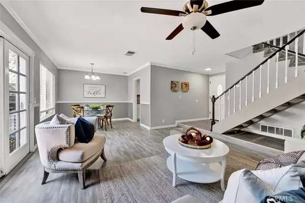 Irvine, CA 92604,14 Snowberry #27