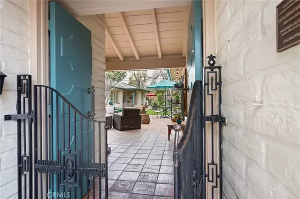 Santa Ana, CA 92706,1015 W River Lane