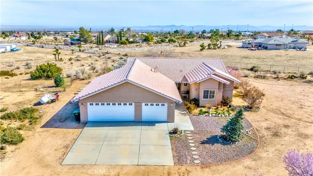 9025 Lebec Road, Phelan, CA 92371