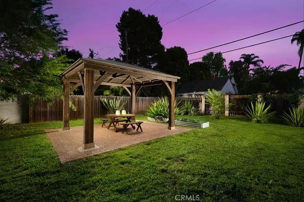 Santa Ana, CA 92706,1719 N Flower Street