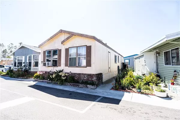 Santa Ana, CA 92704,12062 W Edinger #59