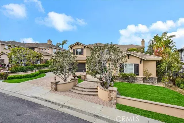8245 E Serene Ridge Ln., Anaheim Hills, CA 92808
