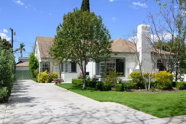 2332 N Riverside Drive, Santa Ana, CA 92706