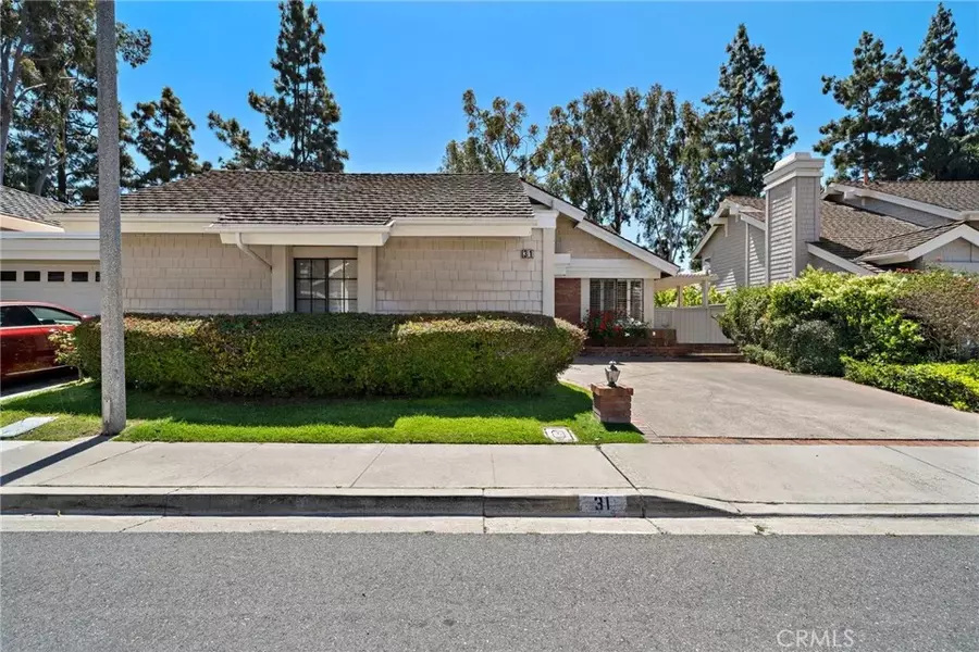 31 Hillgrass, Irvine, CA 92603