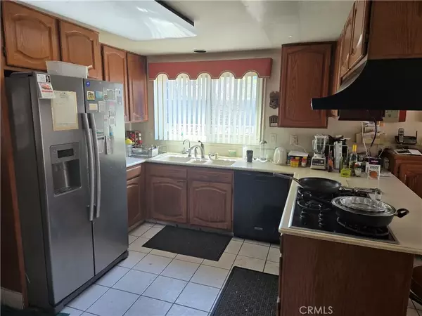 Harbor City, CA 90710,23755 Livewood Lane