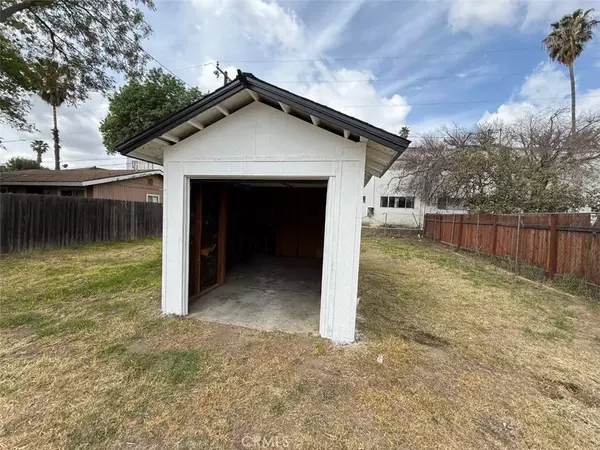 San Bernardino, CA 92404,2036 Wall Avenue
