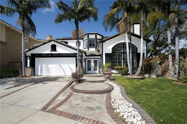 1301 Pinehurst Circle, Santa Ana, CA 92706