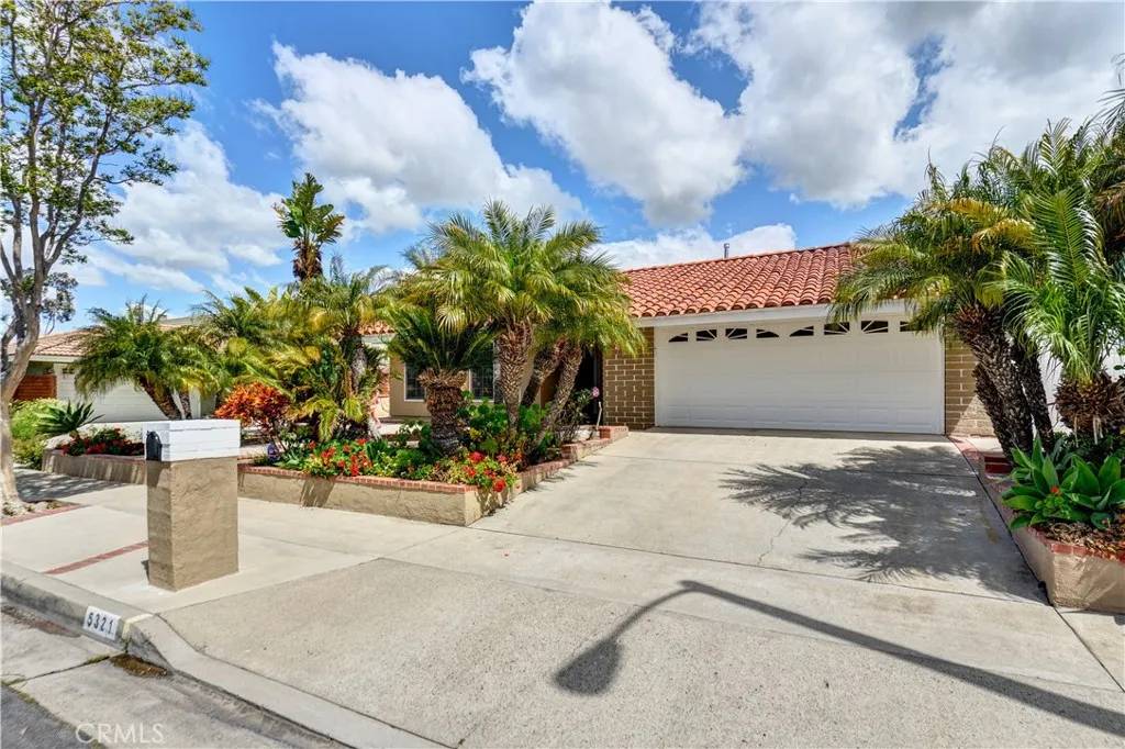 Irvine, CA 92604,5321 Strasbourg Avenue
